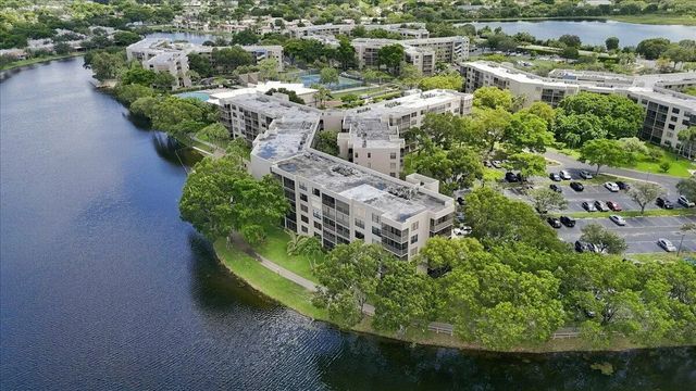 1100 Colony Point Circle #121, Pembroke Pines