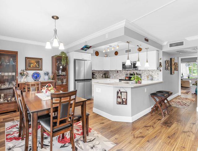 2041 Lyndhurst J, Deerfield Beach