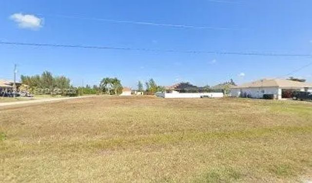 2 of 3 - 2857 Nw 5th Terrace, Cape Coral, FL