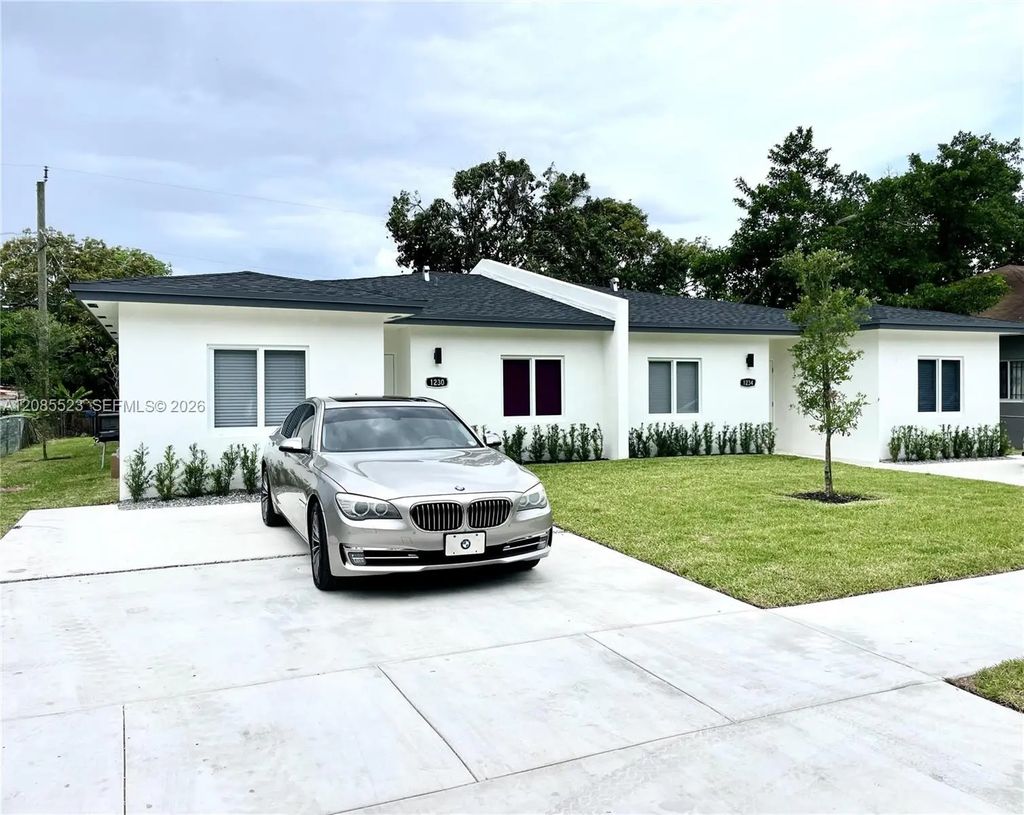 1230 Nw 102nd Street #2, Miami