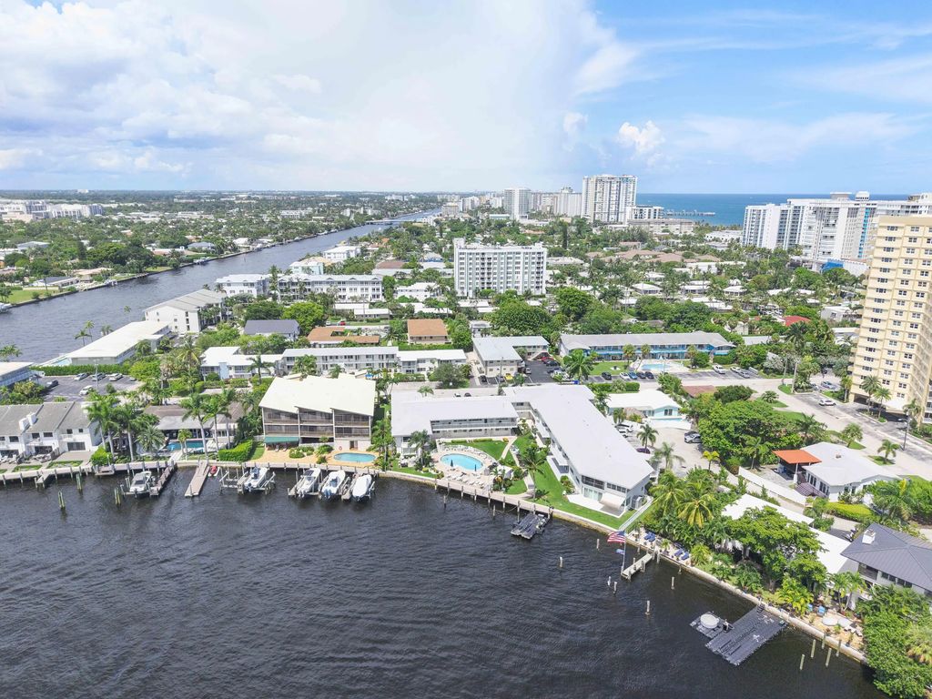 3216 Se 12th Street #10, Pompano Beach
