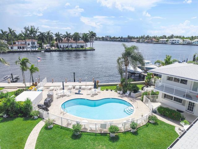 2 of 34 - 3216 Se 12th Street #10, Pompano Beach, FL