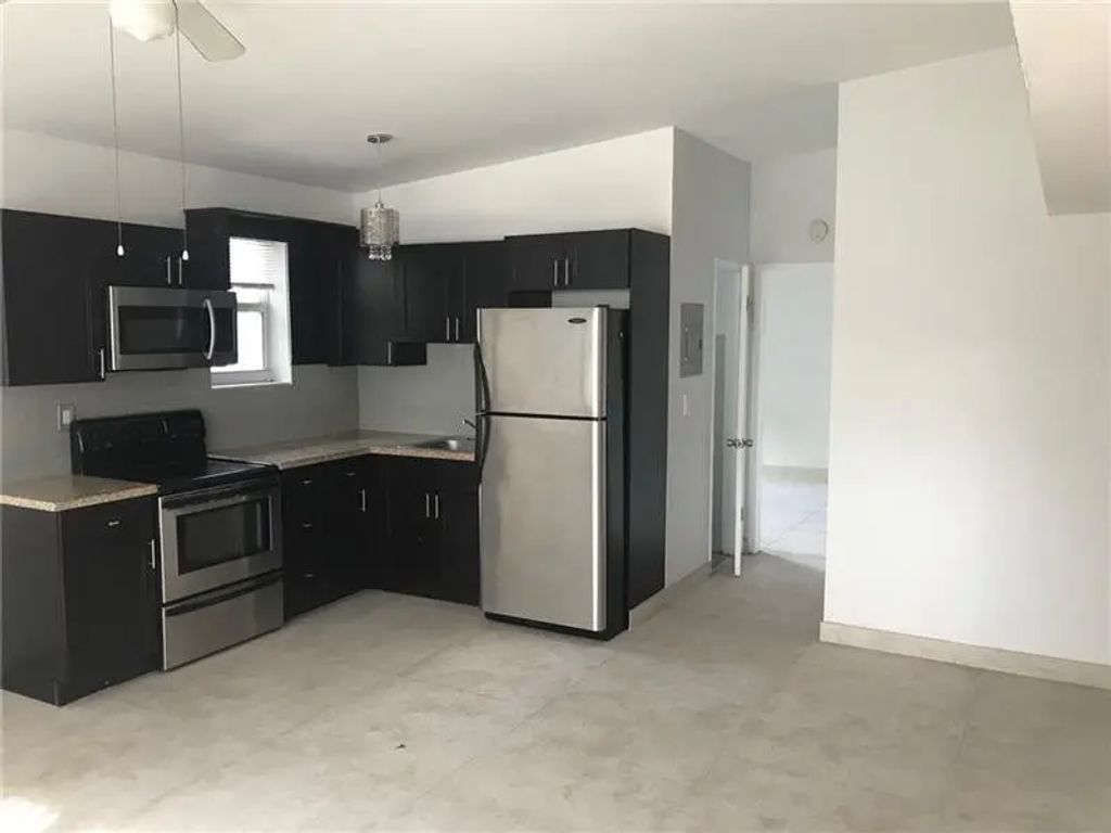 725 S 20th Avenue #1, Hollywood