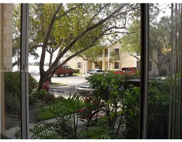 4 of 32 - N/A, Oakland Park, FL