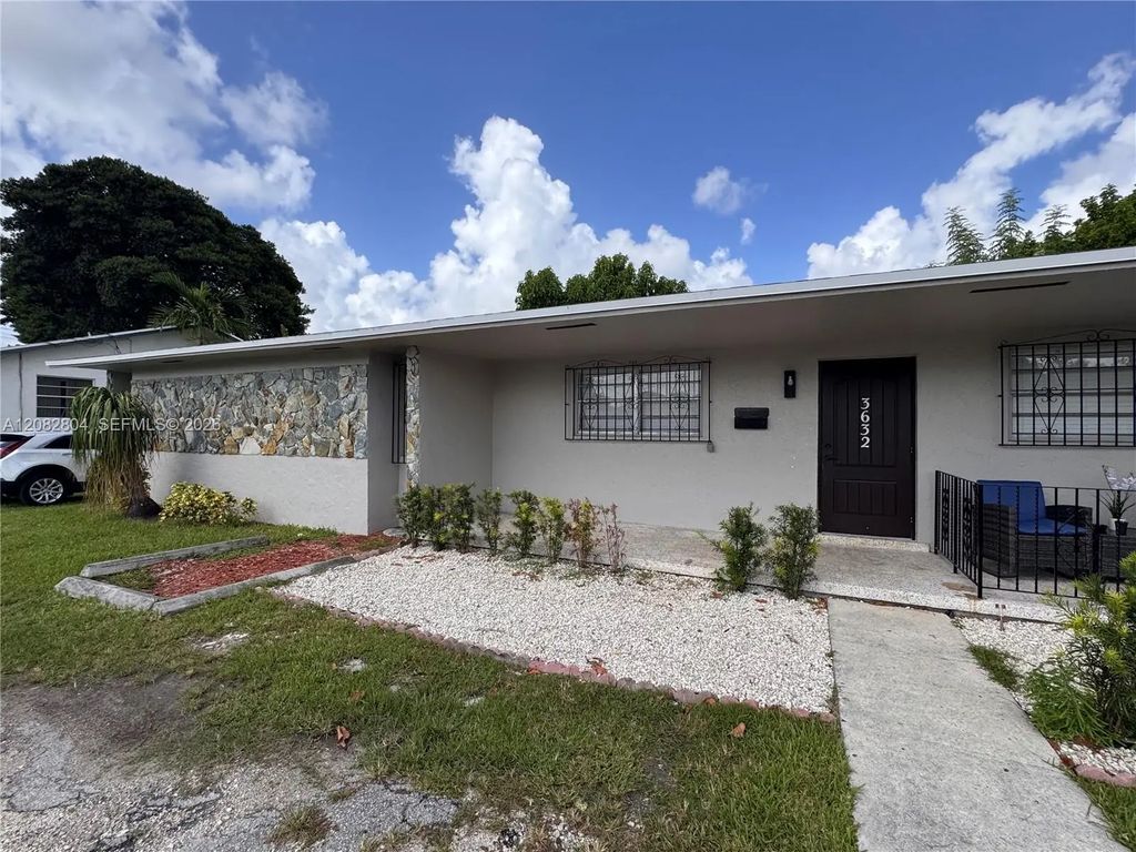 3632 Sw 87th Avenue #front, Miami