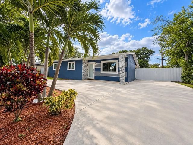 2 of 19 - 240 N 68th Avenue, Hollywood, FL