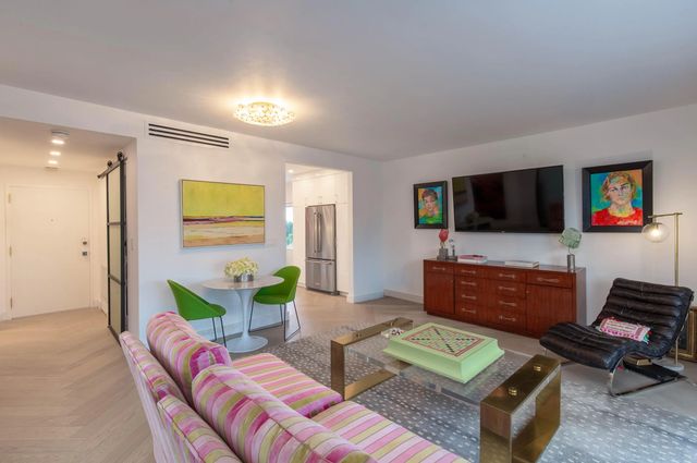 2 of 38 - 250 Bradley Place #502, Palm Beach, FL