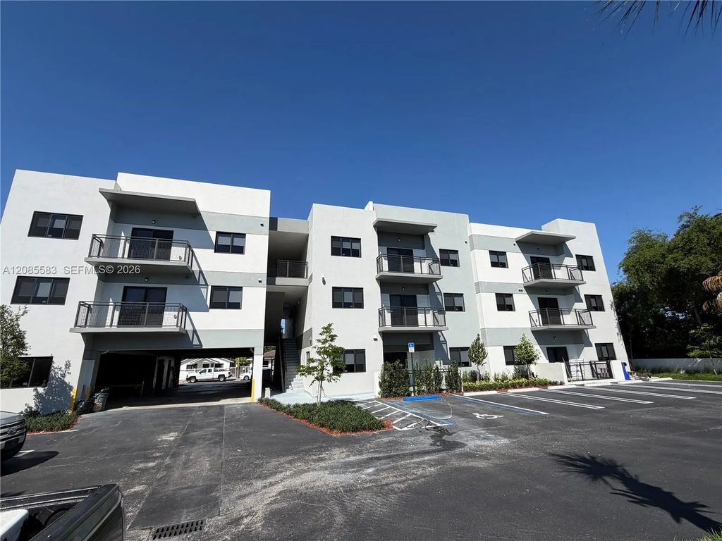 2641 Nw 24th Court #301, Miami