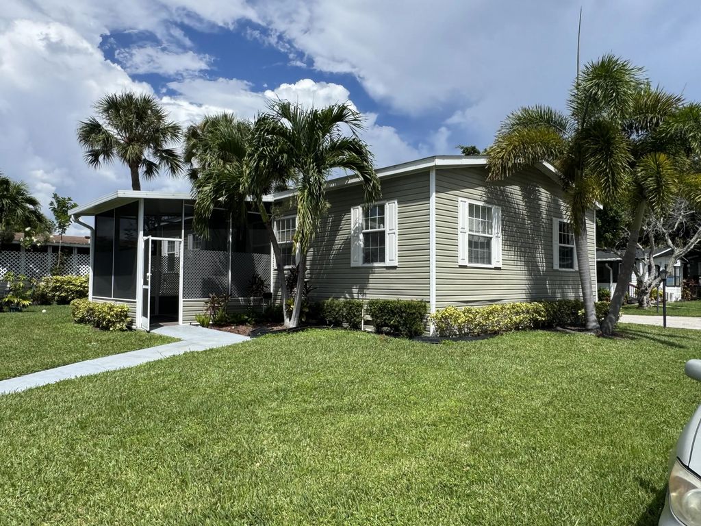 2555 Pga Boulevard #441, Palm Beach Gardens