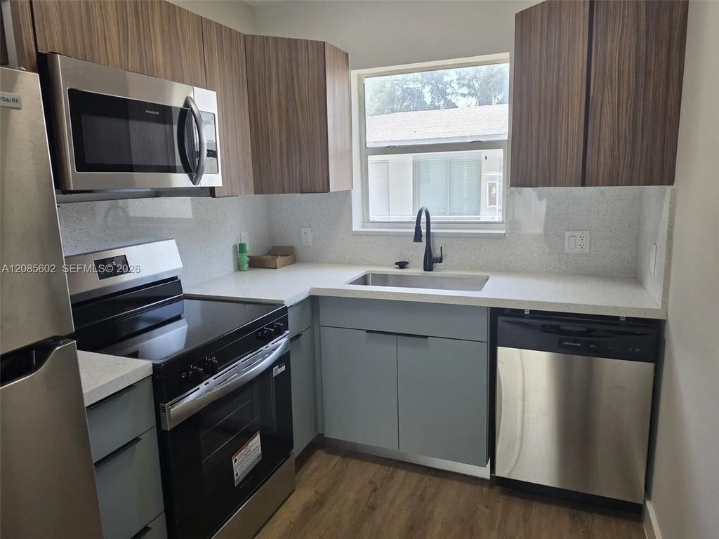 570 Ne 63rd Street #3, Miami