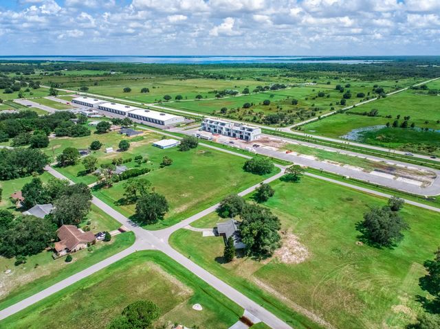 4 of 46 - 8316 Hampshire Drive, Sebring, FL