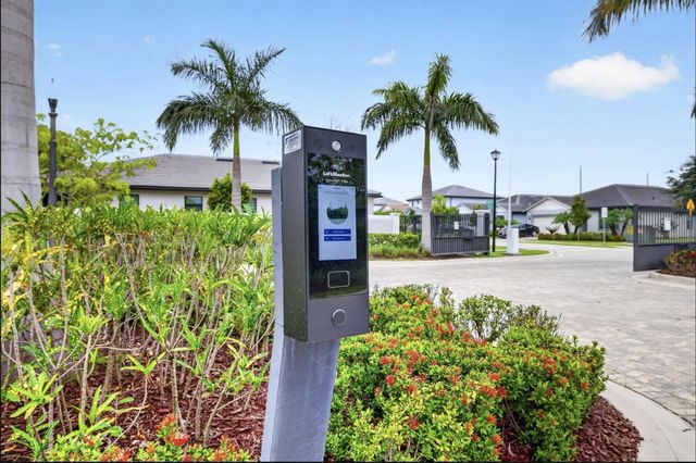 2 of 40 - 3149 Tamarind Drive #lot 26, Lauderdale Lakes, FL