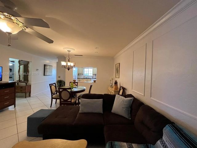 4 of 8 - 176 Cape Cod Circle #0, Lake Worth, FL
