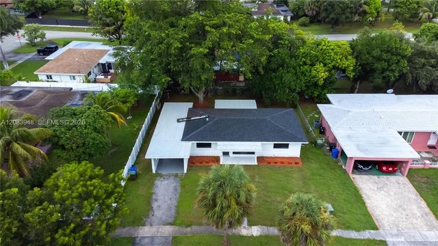 2 of 52 - 810 Wyoming Avenue, Fort Lauderdale, FL