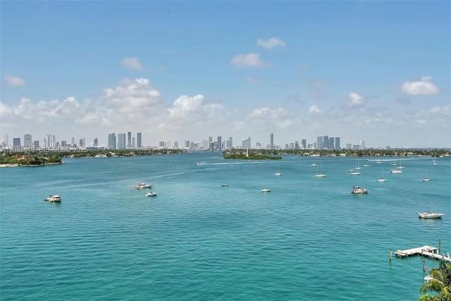 3 of 17 - 1100 West Avenue #1020, Miami Beach, FL