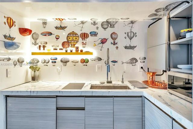 5 of 17 - 1100 West Avenue #1020, Miami Beach, FL