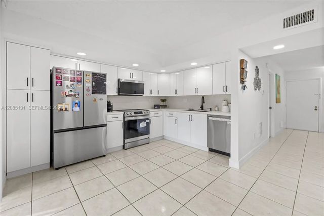 3 of 27 - 8400 Sw 133rd Ave Road #107, Miami, FL