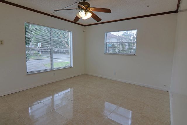 4 of 22 - 6636 Sw 41st Street, Davie, FL
