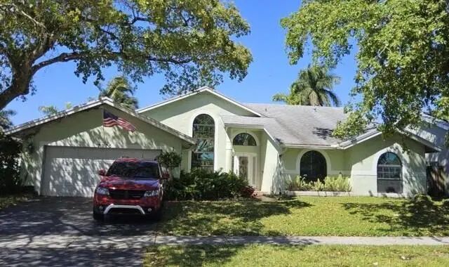 7375 Nw 52nd Court, Lauderhill
