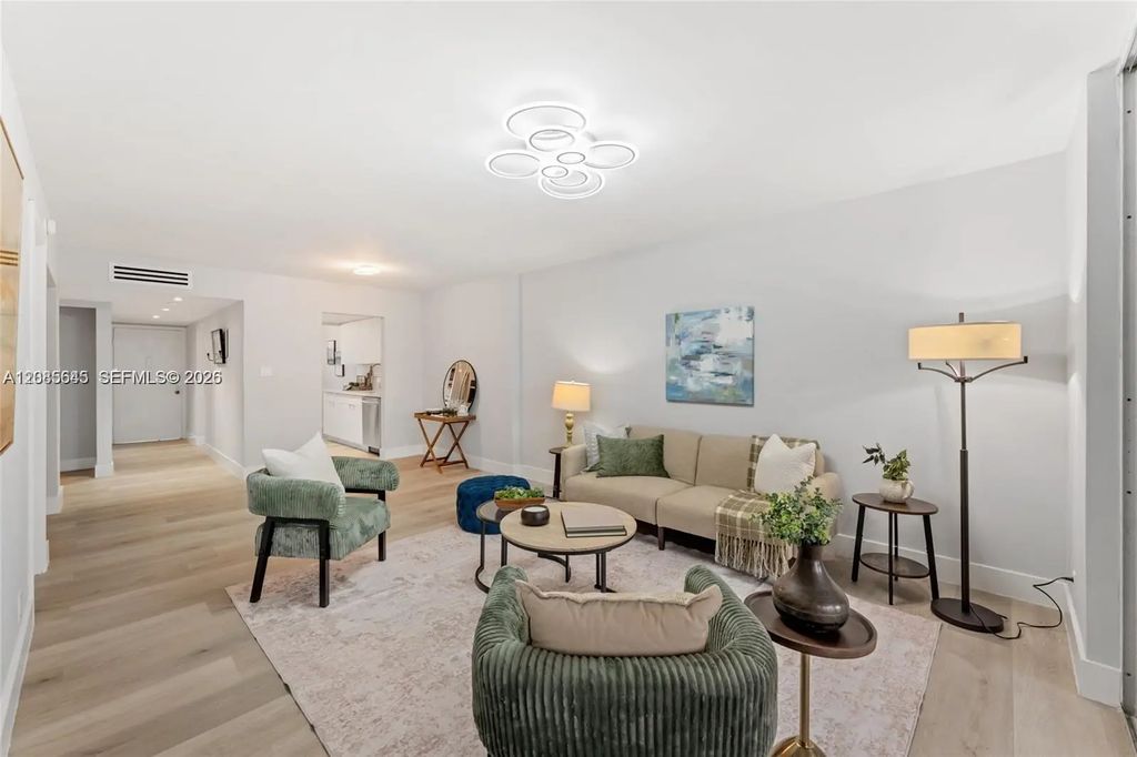 3141 Nw 47th Terrace #121, Lauderdale Lakes