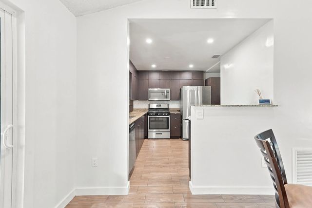 5 of 35 - 11351 Nw 37th Place, Sunrise, FL