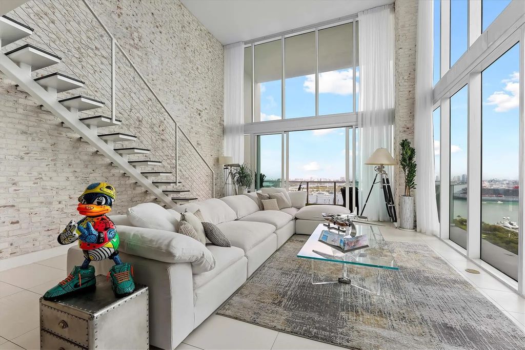 1040 Biscayne Boulevard #2101, Miami