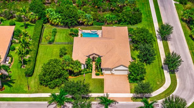 2 of 49 - 7656 Se Ravissant Drive, Stuart, FL