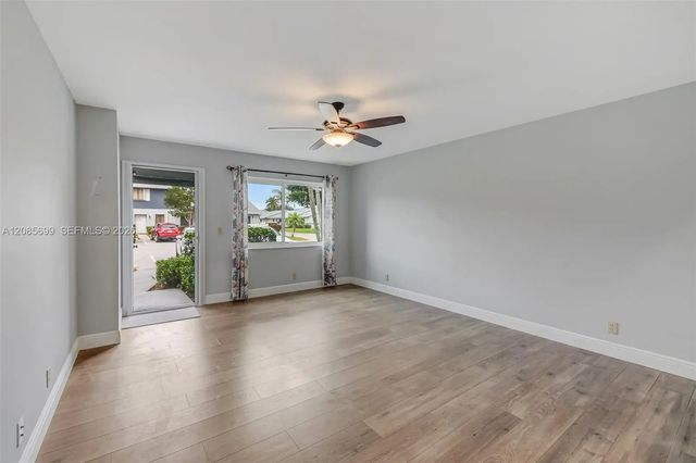 5 of 32 - 2641 Gately Drive W #902, West Palm Beach, FL