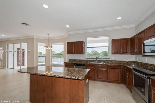 4 of 14 - 2646 Sw 183 Avenue, Miramar, FL