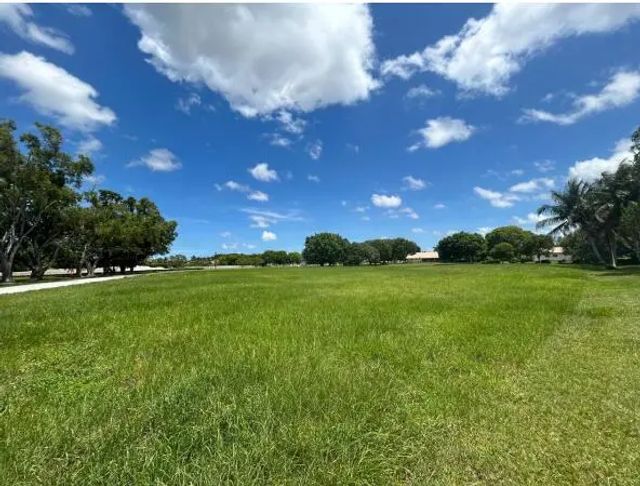 9000 Kendale Court, Lake Worth