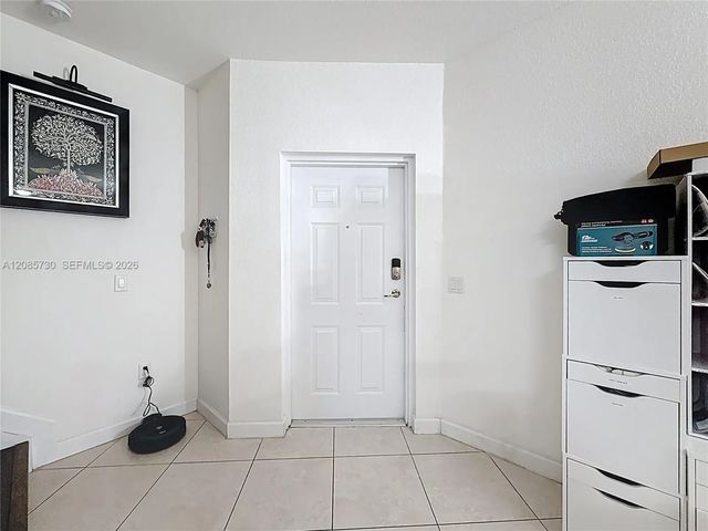 4 of 27 - 260 Nw 109th Avenue #206, Miami, FL