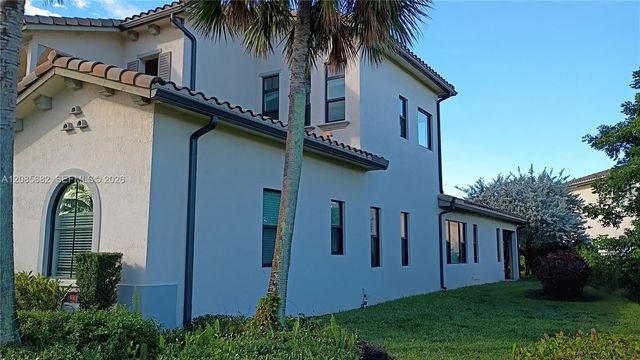 4 of 52 - 1280 Sw 113th Way, Pembroke Pines, FL