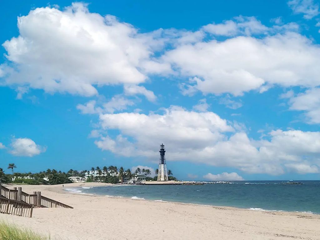 1776 Bay Drive, Pompano Beach