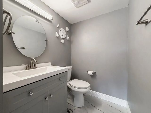 2 of 30 - 156 Lake Evelyn Drive, West Palm Beach, FL