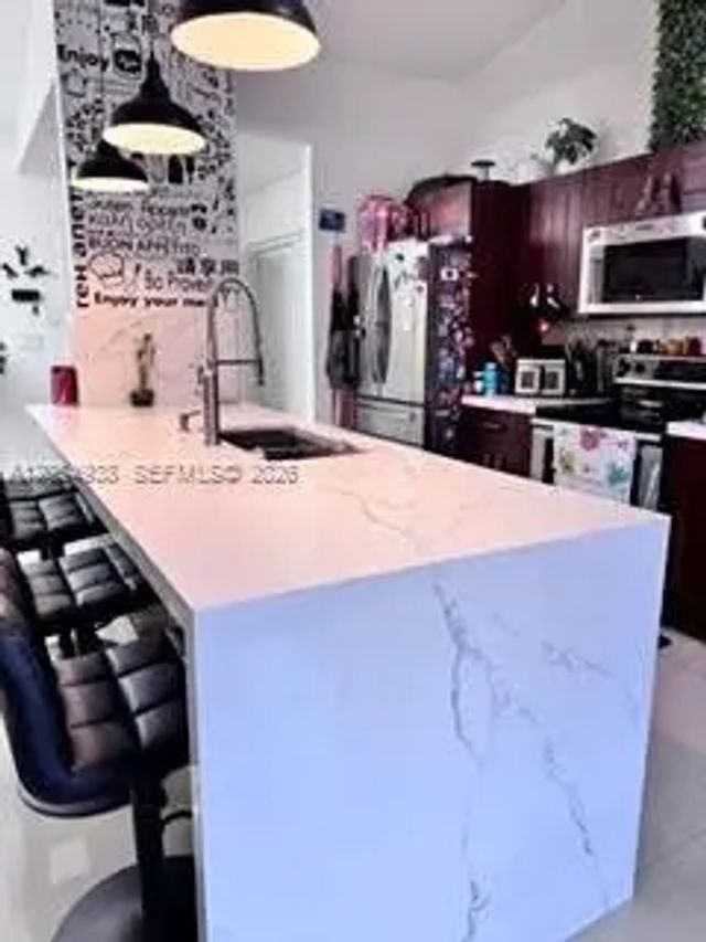 2 of 33 - 921 Ne 213th Terrace #3, Miami, FL