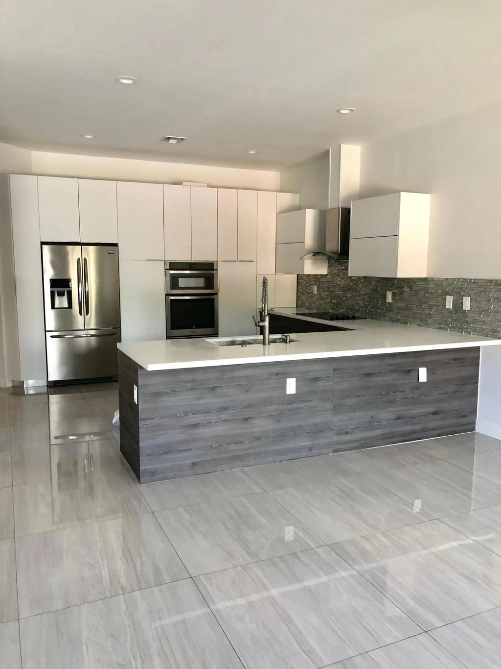2728 Treasure Cove Circle #2728, Dania Beach