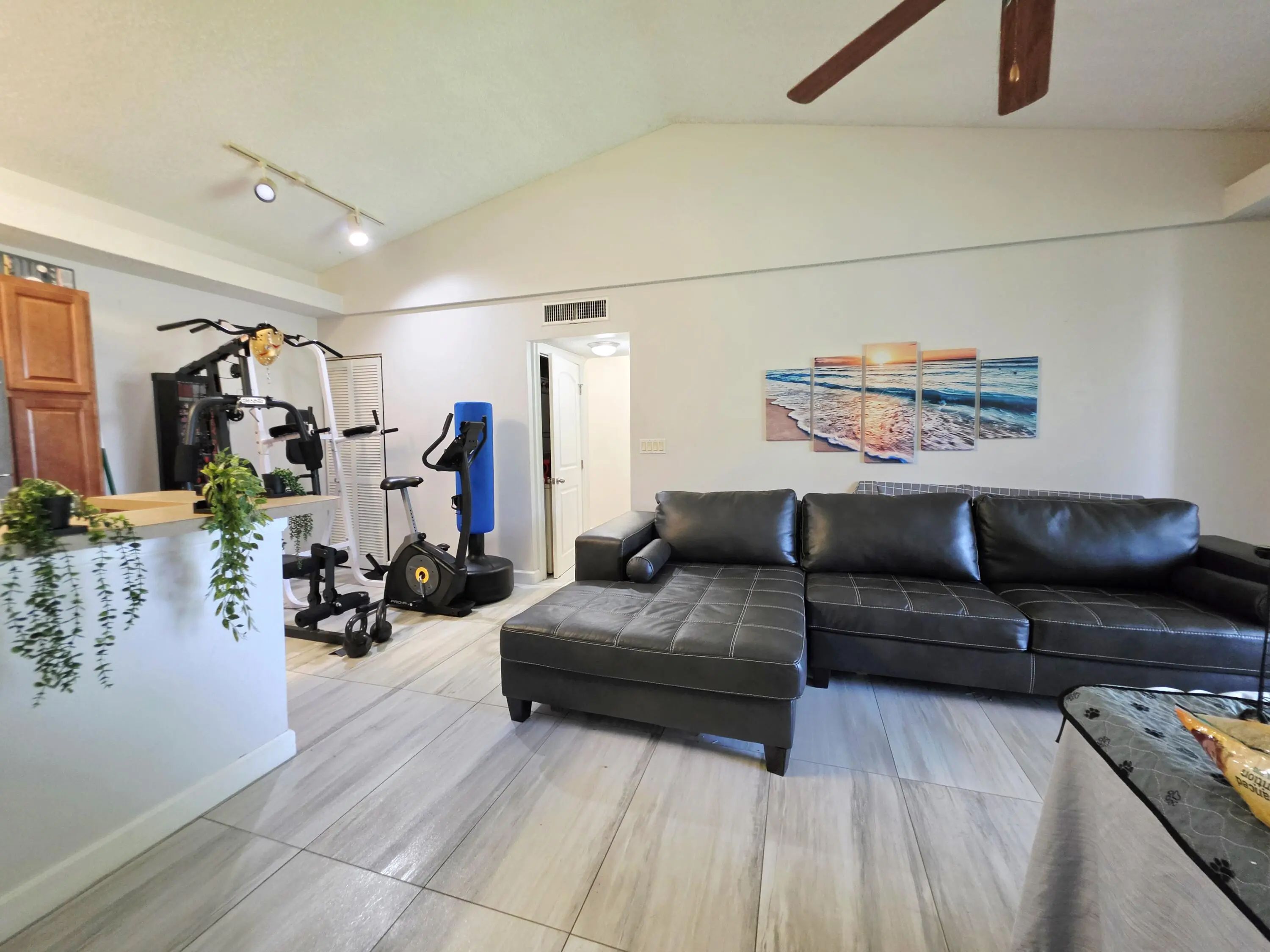 851 Lyons Road #22206, Coconut Creek