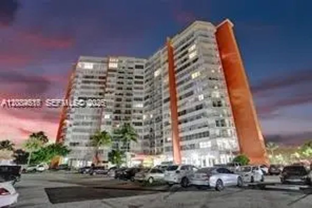 1351 Ne Miami Gardens Drive #302e, Miami