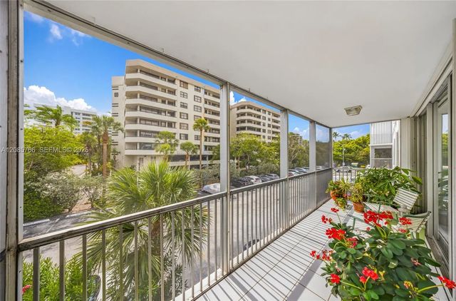 2 of 39 - 150 Ocean Lane Drive #2h, Key Biscayne, FL