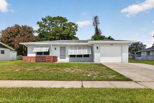 732 Sw Ravenswood Lane, Port St. Lucie
