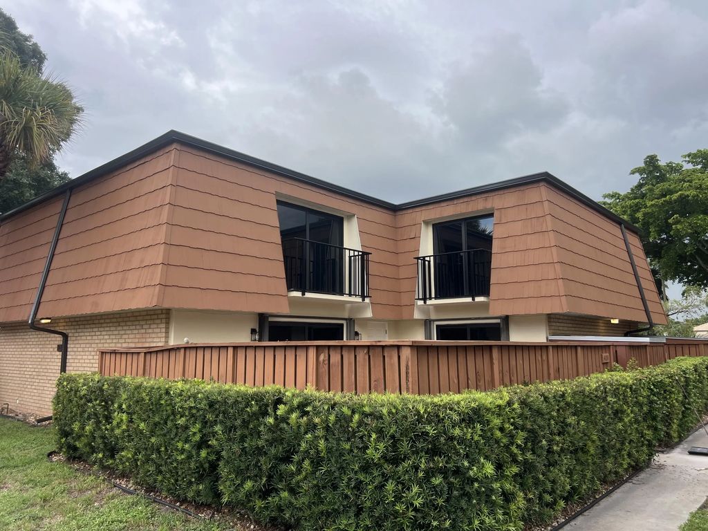 406 Buttonwood Lane, Boynton Beach
