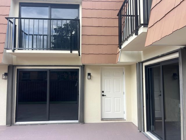 4 of 30 - 406 Buttonwood Lane, Boynton Beach, FL