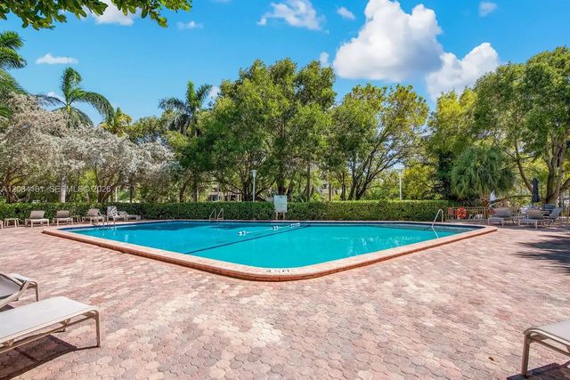 2 of 38 - 155 Ocean Lane Drive #103, Key Biscayne, FL