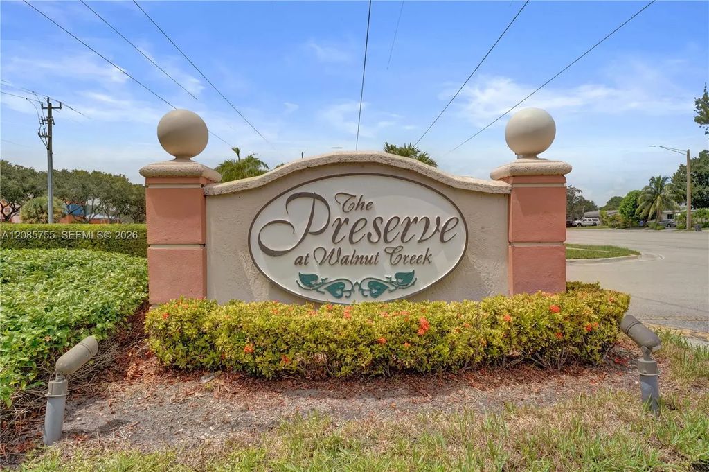 2298 Nw 78th Avenue #102, Pembroke Pines