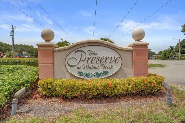 2298 Nw 78th Avenue #102, Pembroke Pines