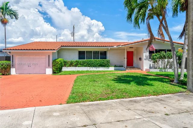 2 of 37 - 2161 Ne 171st Street, North Miami Beach, FL