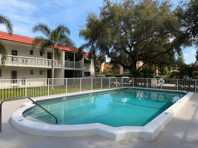 899 Se 2nd Avenue #207, Deerfield Beach