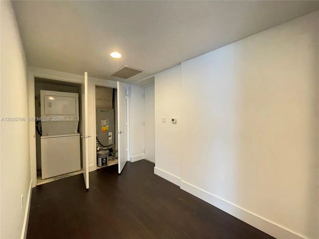 3 of 43 - 55 Se 6th Street #2702, Miami, FL