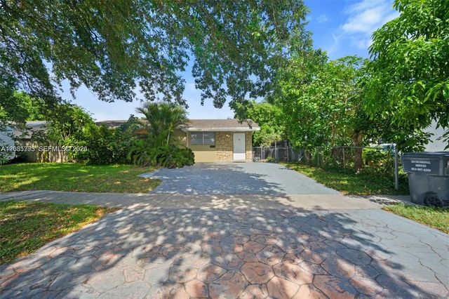 2 of 17 - 3530 N 65th Avenue, Hollywood, FL