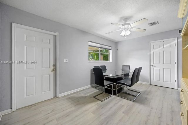 3 of 17 - 3530 N 65th Avenue, Hollywood, FL